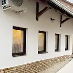 Guest house Vegvari Vendeghaz *
