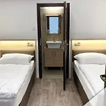 Vegvari Vendeghaz Guest house *